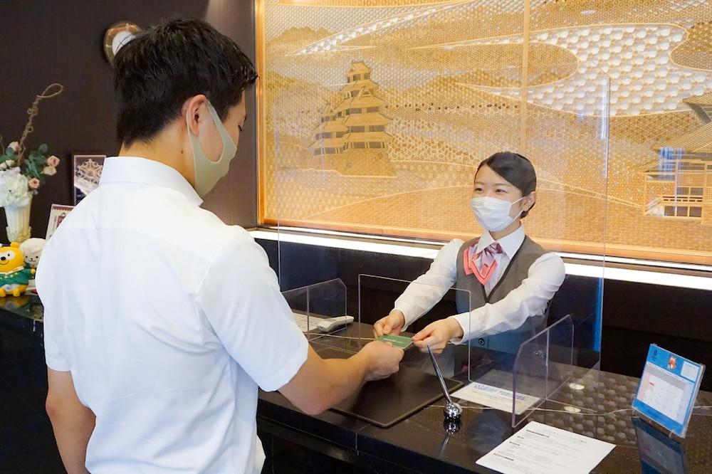 Hotel Route-Inn Komagane Inter Exteriör bild
