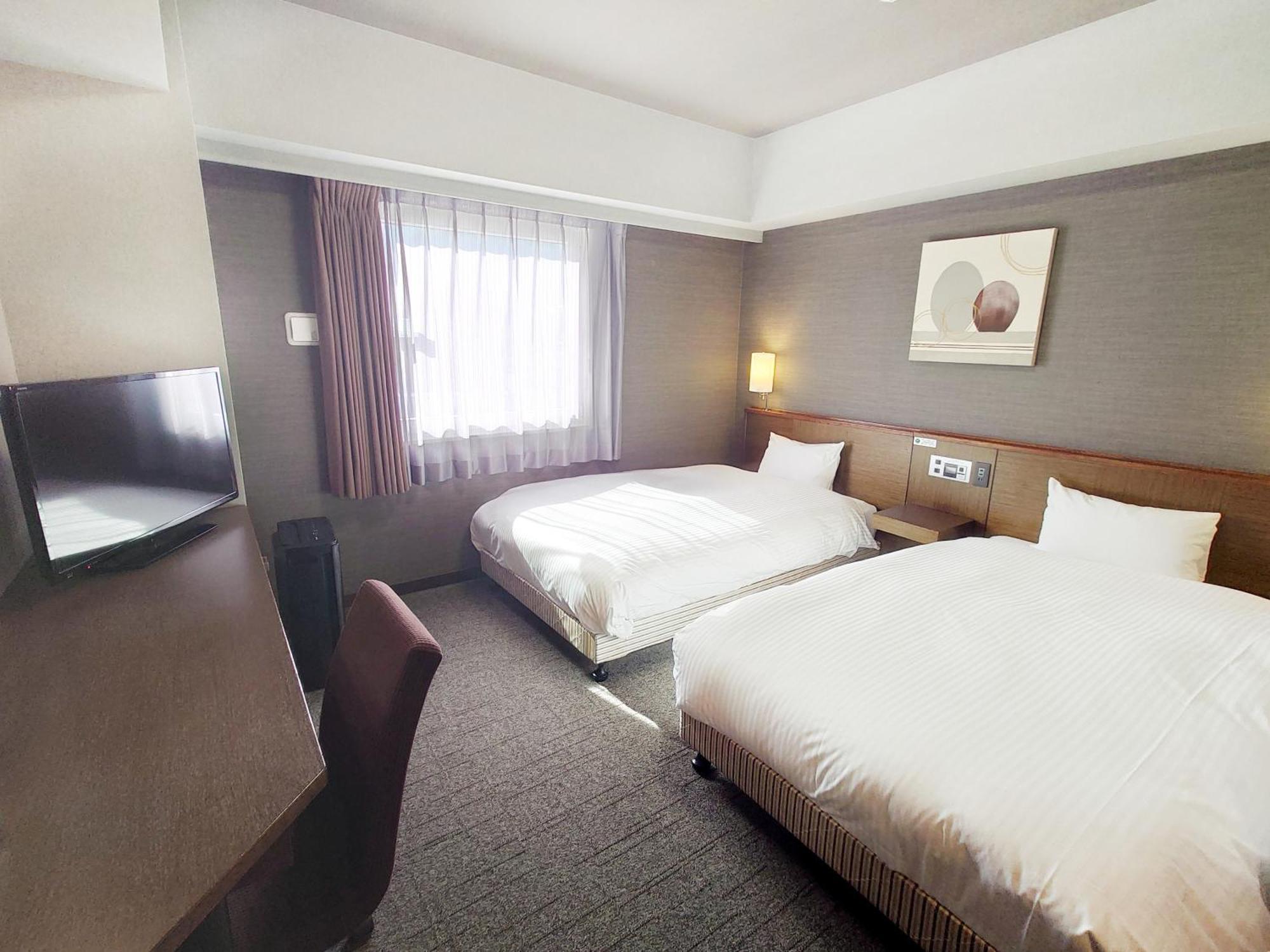 Hotel Route-Inn Komagane Inter Exteriör bild